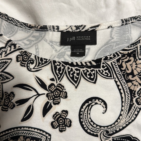 J. Jill - Wearever Collection - Black & White Paisley 3/4 Sleeve Blouse - Medium - Picture 2 of 6